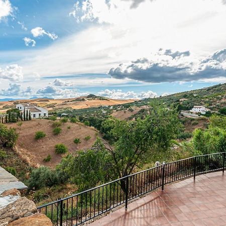Awesome Home In Antequera With Wifi Eksteriør bilde