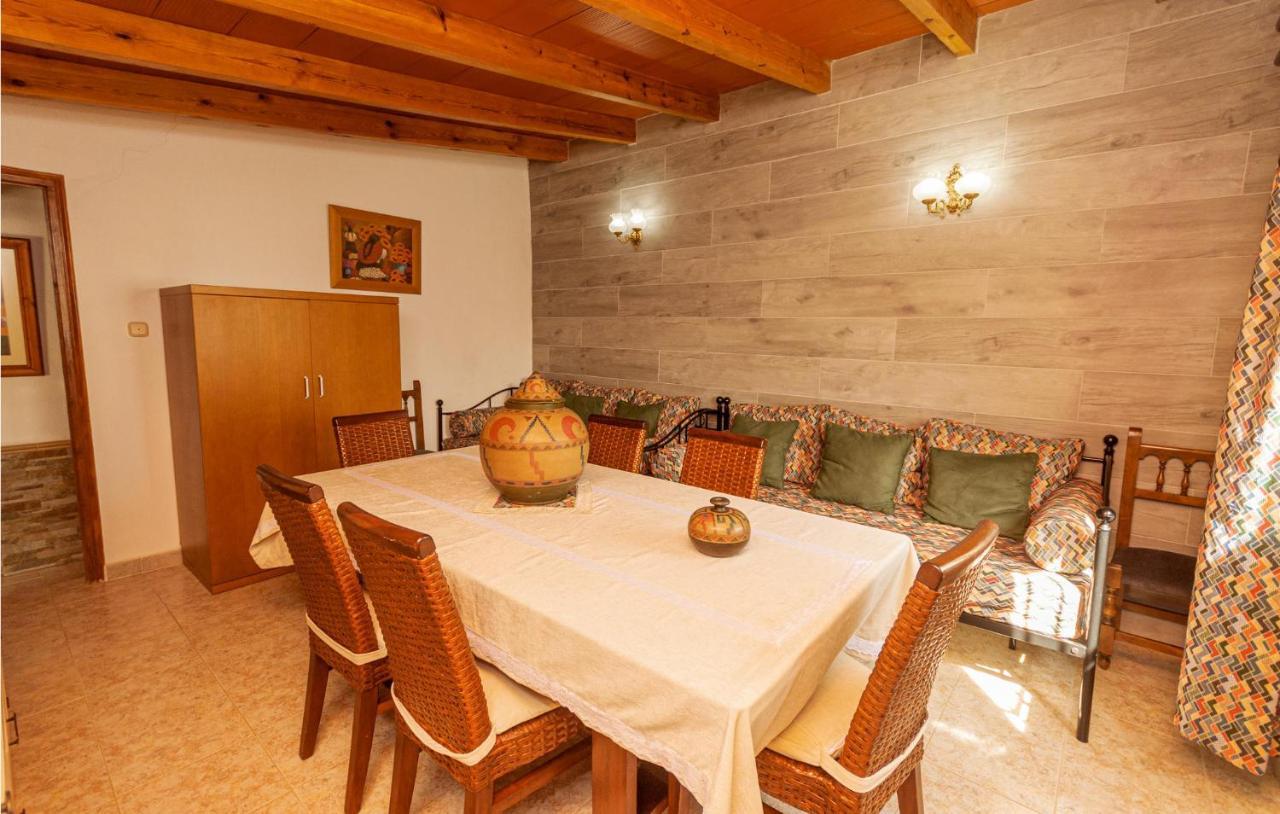 Awesome Home In Antequera With Wifi Eksteriør bilde